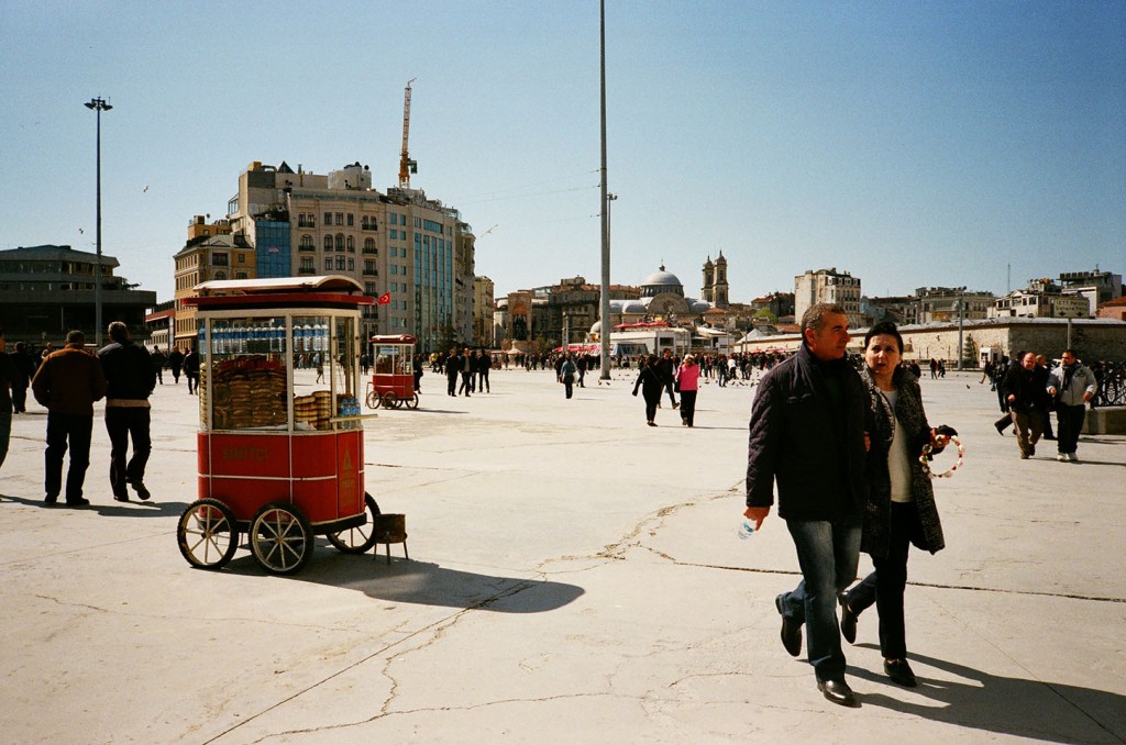 The Traveling Yashica in Istanbul: Fuji Superia 200